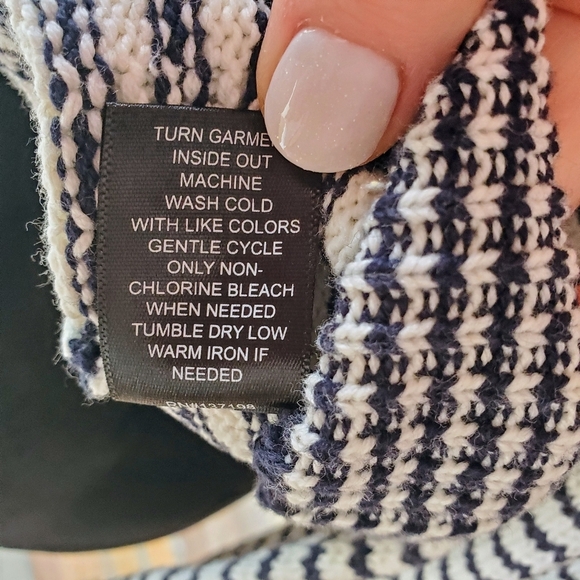 Tahari Navy Blue and White Striped Women's Button Down Cardigan Sweater NWOT - Picture 3 of 15